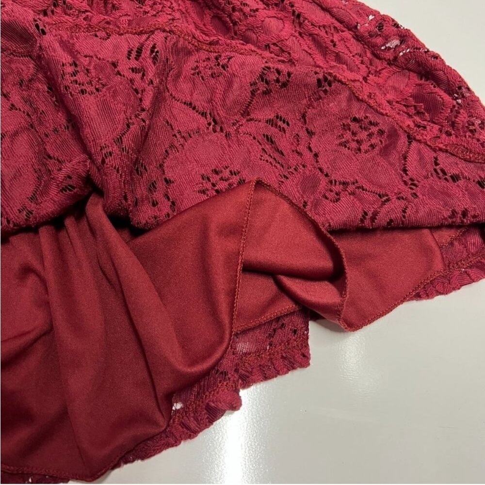 City Studio - Elegant Lace Above The Knee Dress in Red - Picture 4 of 6